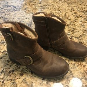 NWOT Shearling Lined Leather Booties